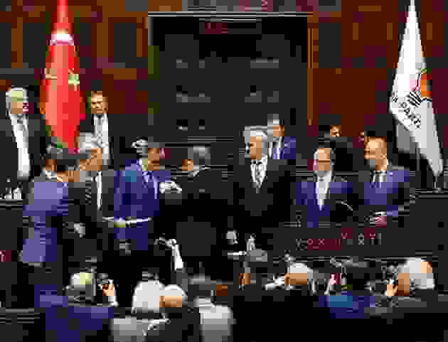 Çanakkale’nin MHP’li Başkanları Ak Parti’yi Tercih Etti