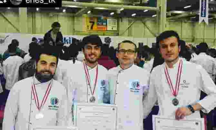 Anadolu Üniversitesi Aşçı Bölümü Öğrencileri Madalya Ödülü Elde Etti