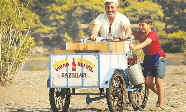 İftarlık Gazoz Filmi Davalık Oldu / Peki Neden Oldu Cem Yılmaz Neler Dedi