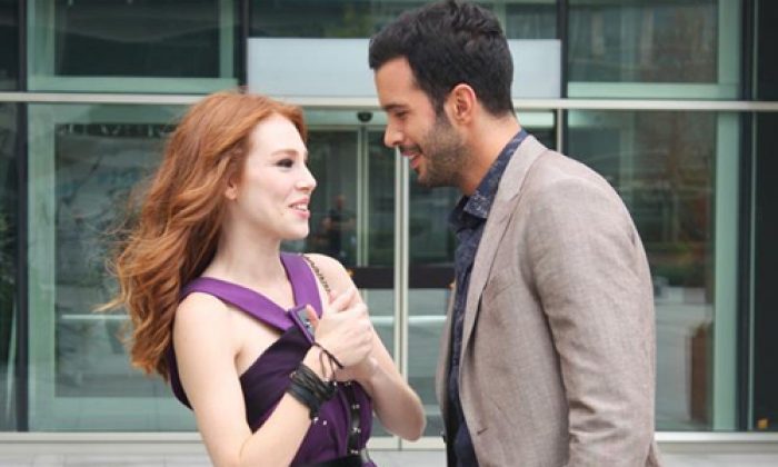 Kiralık Aşk’ta Defne Ve Ömer Bir Arada!