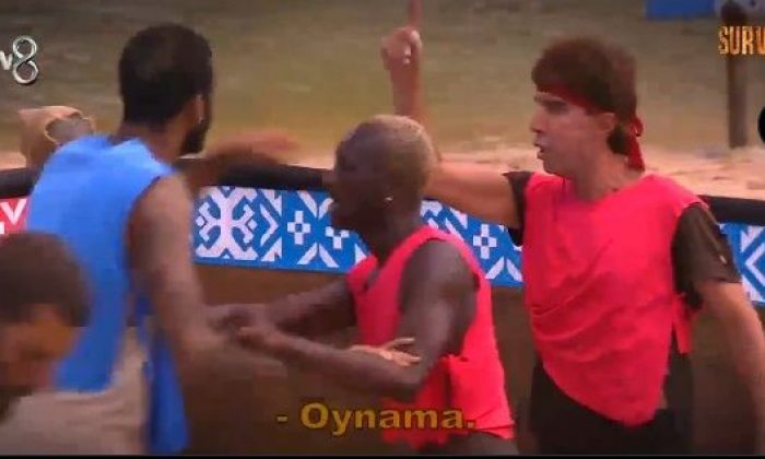 Survivor’da Kavga! Yılmaz Morgül’den Efecan’a Ayar!