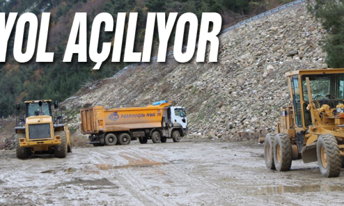 Yol Açma Çalışmaları Başladı
