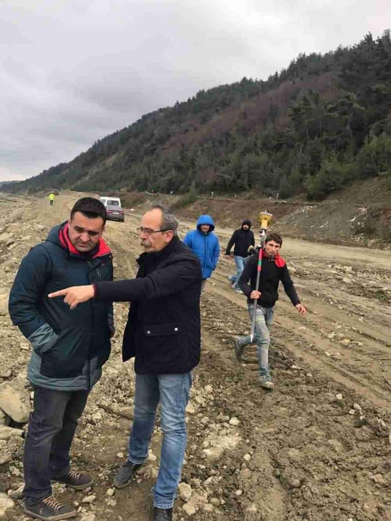 Sinop Ayancık Yolu Chp’nin Yakın Takibinde