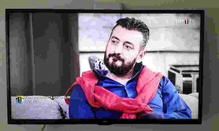 Zafer Kalfa Rol Aldığı Programda Seyircilerin Beğenisini Topladı