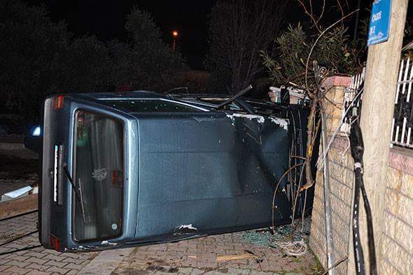 Gerze'de Mikser Araçları Yıkıp Geçti