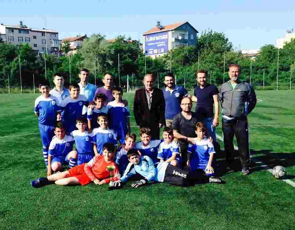 Ayancık Belediyespor U12'de şampiyon oldu