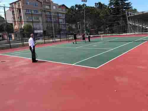 Ayancık’ta Tenis Kortu Hizmete Açıldı