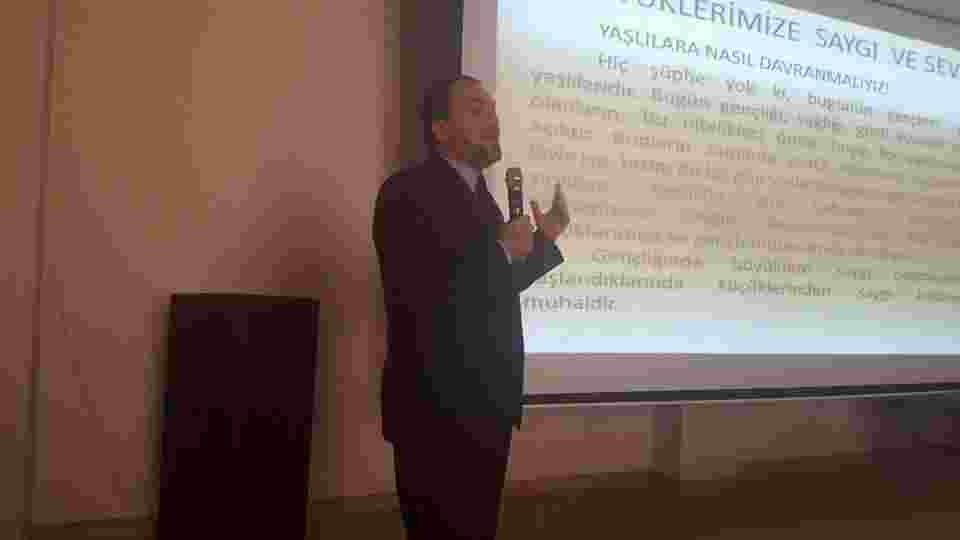 AYANCIK DEVLET HASTANESİ'NDE KONFERANS