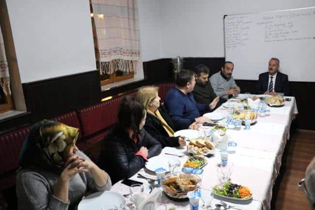 Başkan Ergün'den gazetecilere yemek