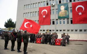 Bir günlüğüne asker oldular!