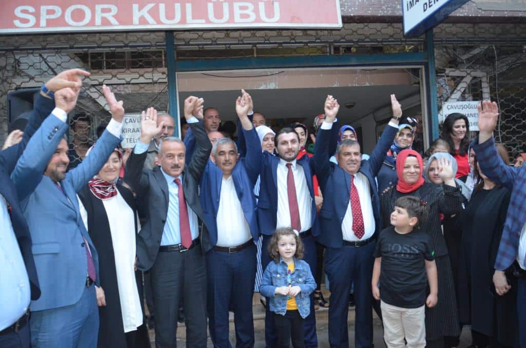 MAVİŞ VE ERGÜN’ÜN İLÇE ZİYARETLERİ MİTİNGE DÖNÜŞTÜ 