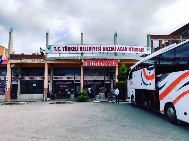 Türkeli Belediye Otogarı’na “Emektar Kaptan”ın adı verildi