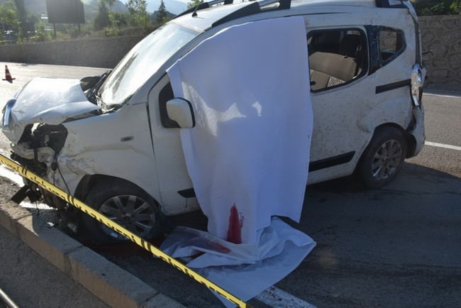 Boyabat’ta feci kaza: 1 ölü 1 yaralı