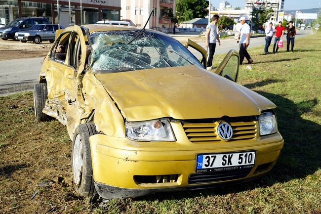 Gözyaşlarıyla toprağa verildiler