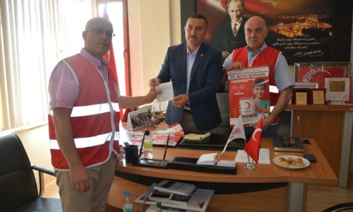 İlk Bağışı Özçelik Yaptı