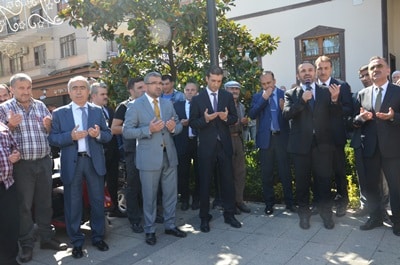 Ayancık'ta Vatandaşlara Aşure İkram Edildi
