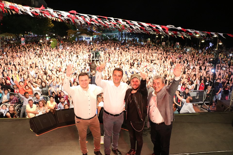 MUHTEŞEM FESTİVAL’DE MUHTEŞEM FİNAL YER YERİNDEN OYNADI