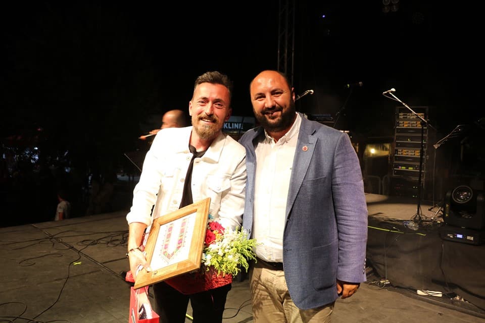 MUHTEŞEM FESTİVAL’DE MUHTEŞEM FİNAL YER YERİNDEN OYNADI