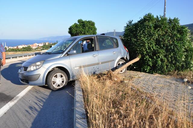 AYNALI KAVŞAKTA KAZA