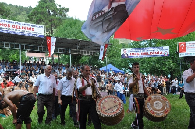 Geleneksel 54. Dikmen Yağlı Güreş Festivali Yapıldı