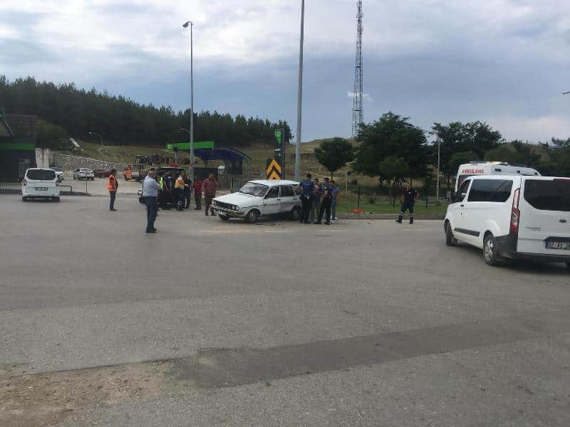 Boyabat Sanayi Kavşağında Trafik Kazası