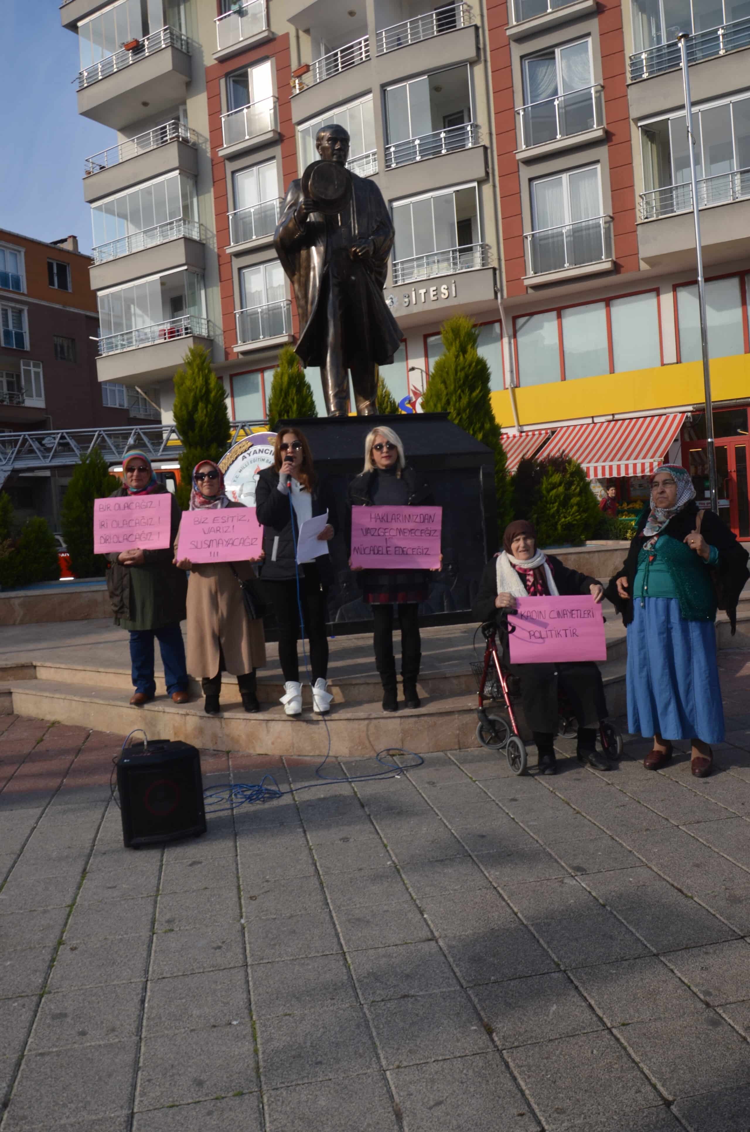 CHPli kadınlar şiddeti kınadı