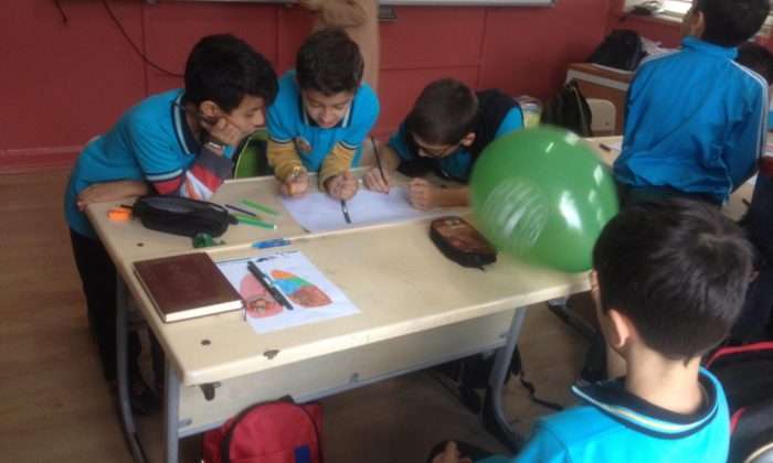Gençler eğlenerek öğreniyor