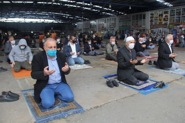 Yasağın Kalkmasının Ardından Sinop'ta İlk Cuma Namazı