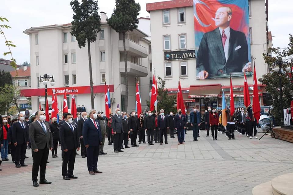 Ayancık'ta 10 Kasım Atatürk'ü Anma Töreni Düzenlendi