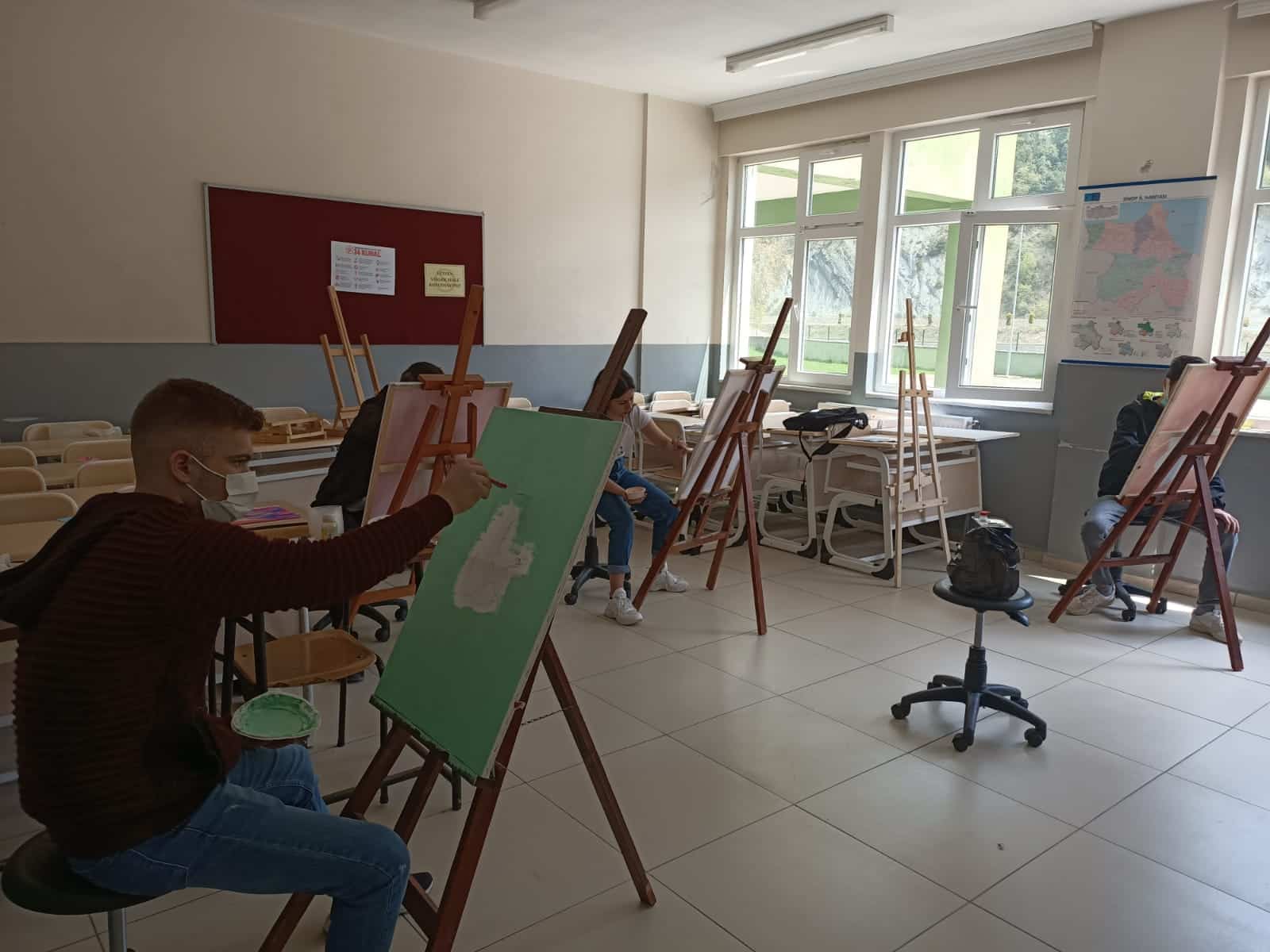 Ayancık Mesleki ve Teknik Anadolu Lisesi Sanatla Buluşuyor