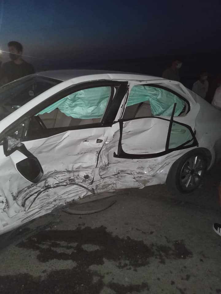 Ayancık Sahilinde Araçlar Birbirine Girdi