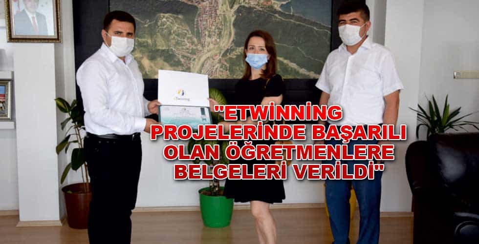 “eTwinning Projelerinde Başarılı Olan Öğretmenlere Belgeleri Verildi”