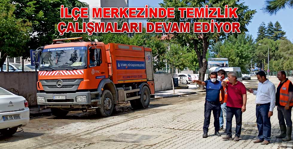 İlçe Merkezinde Temizlik Çalışmaları Devam Ediyor