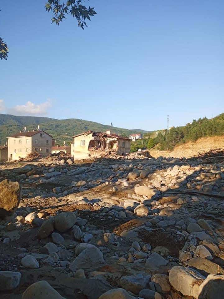 Babaçay Köyü'ne Konteyner Köyü Kuruldu