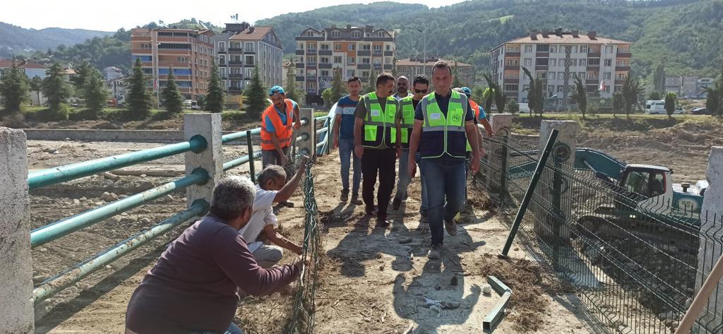 Ayancık Sanayi Köprüsü Geçişe Açıldı