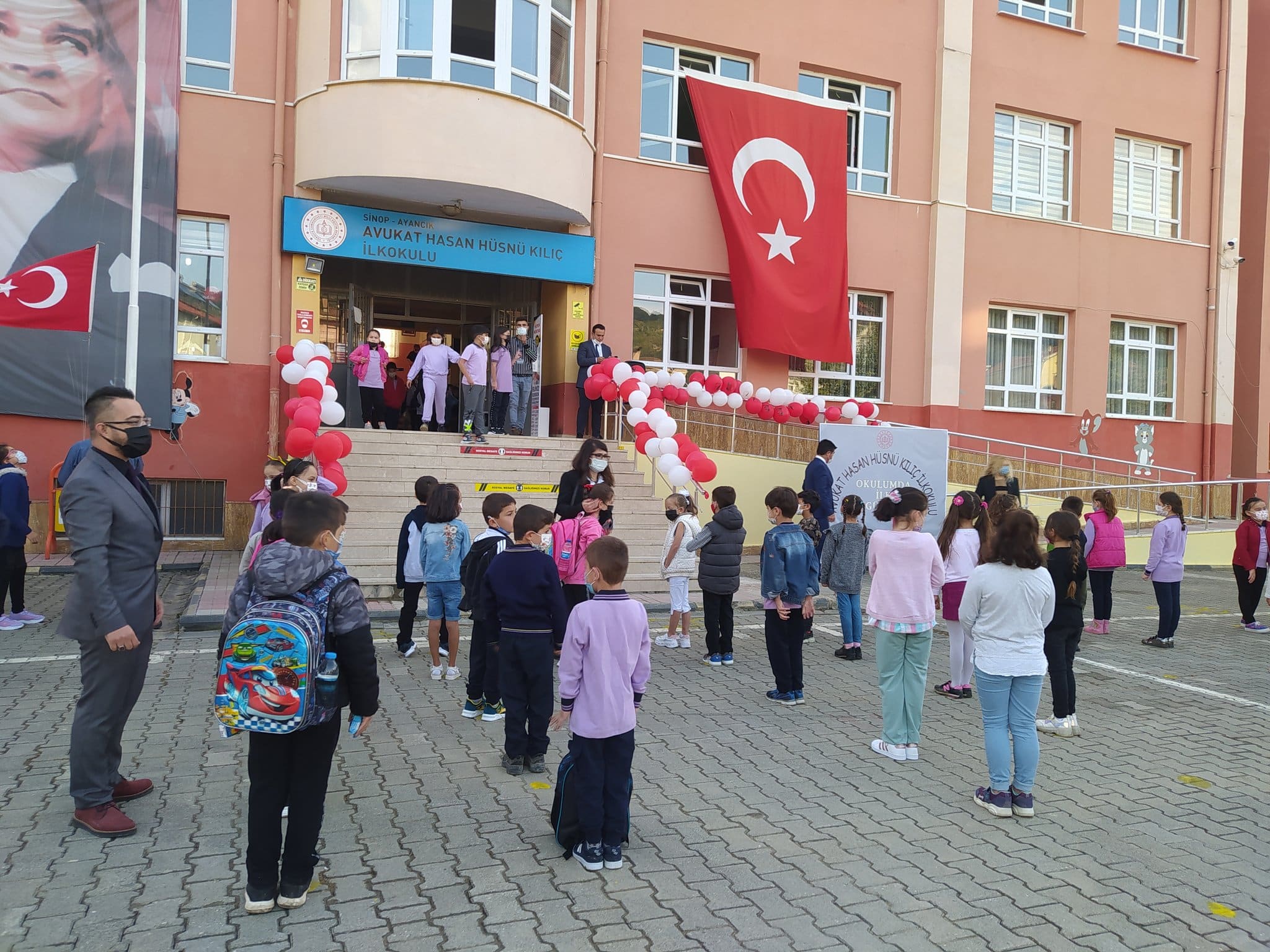 Ayancık'ta ders zili çaldı
