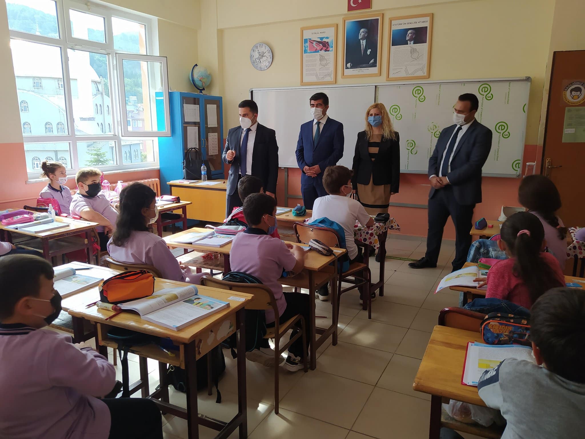 Ayancık'ta ders zili çaldı