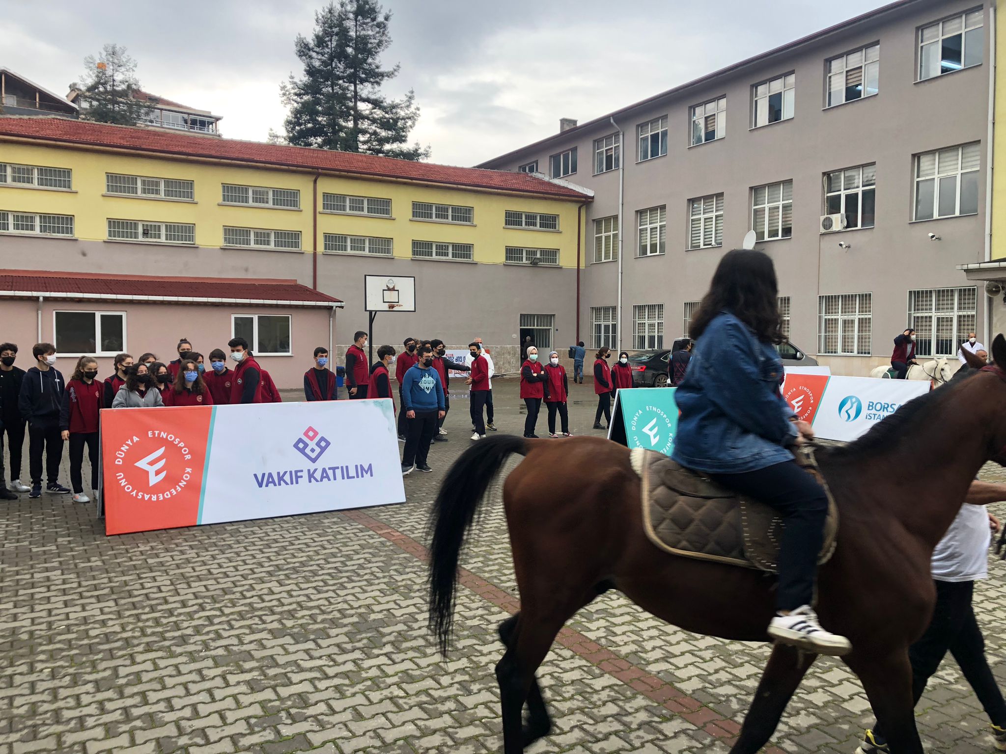 Ayancık Çocukları Geleneksel Sporları Keşfediyor