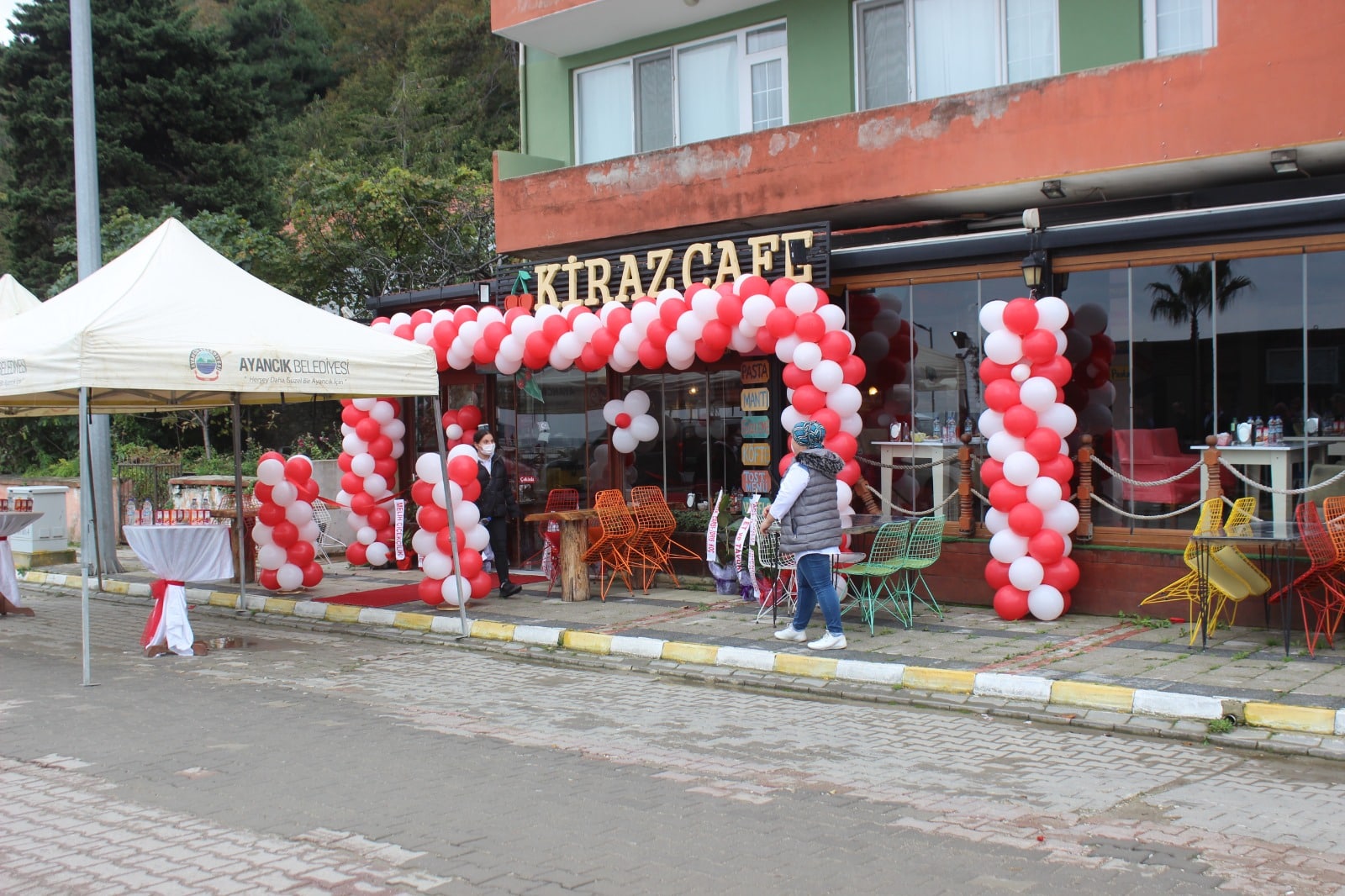 Ayancık'ta Kiraz Cafe Açıldı