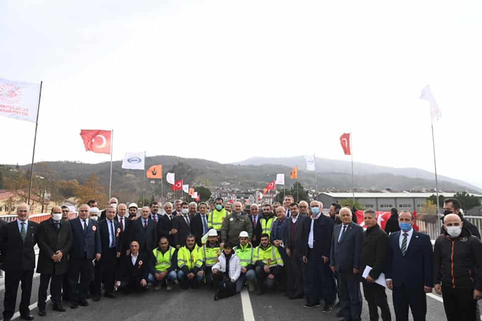 Ayancık Terminal Köprüsü'nün açılışı yapıldı