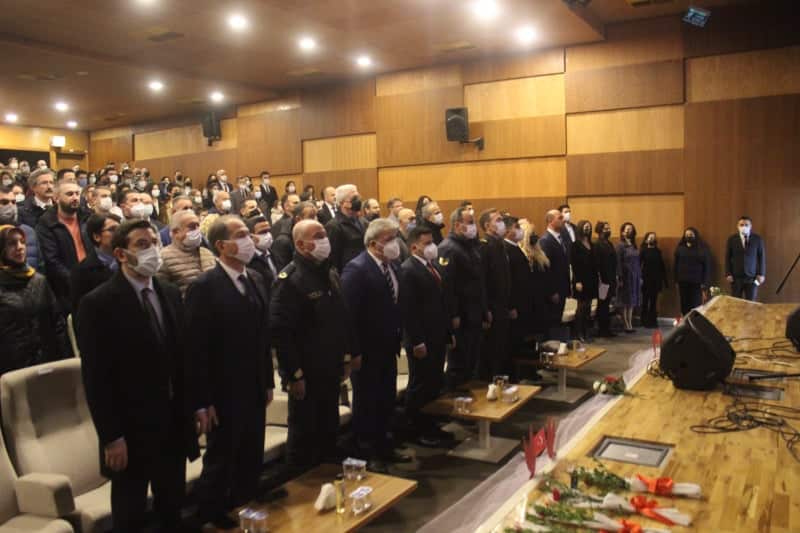 Ayancık'ta 24 Kasım Öğretmenler Günü Kutlandı