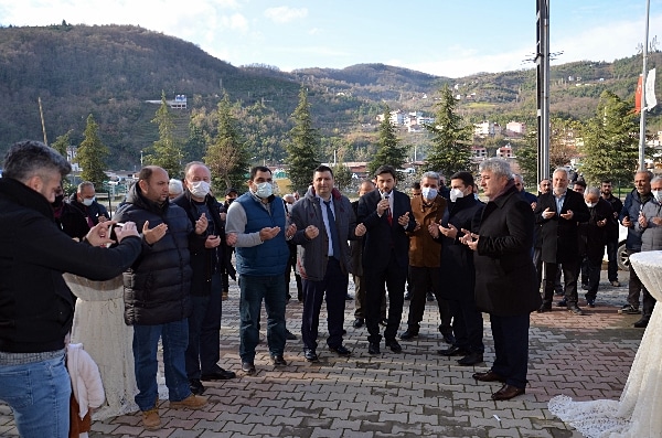 Ayancık'ta Trabzon Ekmek Fırını ve Şarküteri Hizmete Girdi
