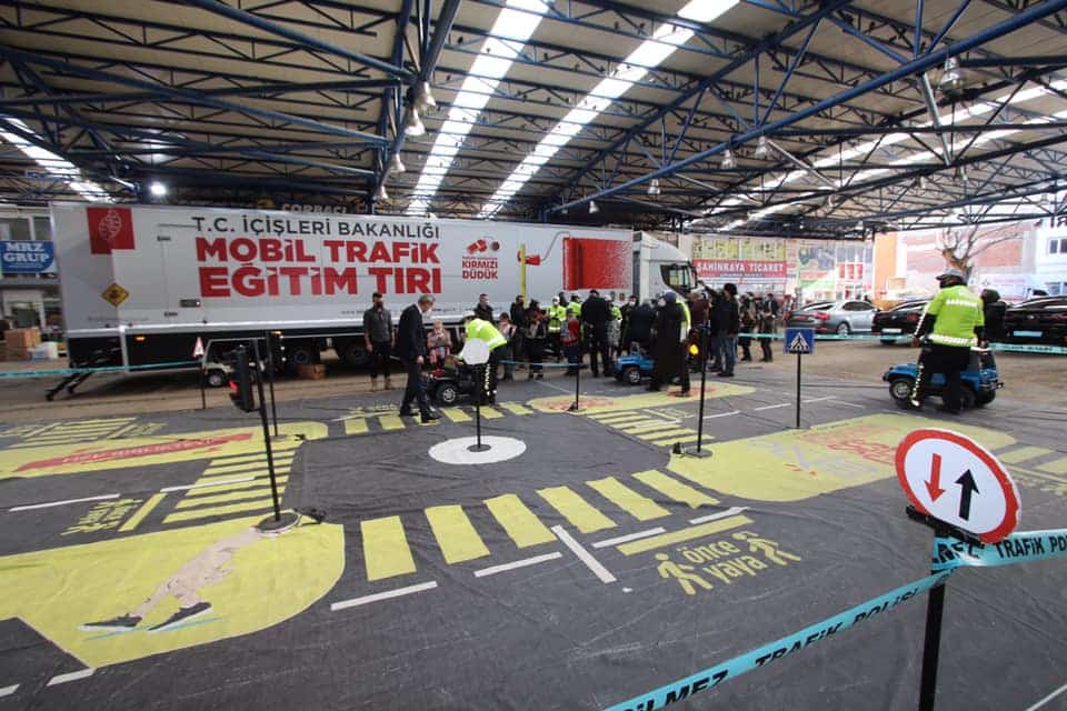 “Mobil Trafik Eğitim Tırı" Sinop'ta