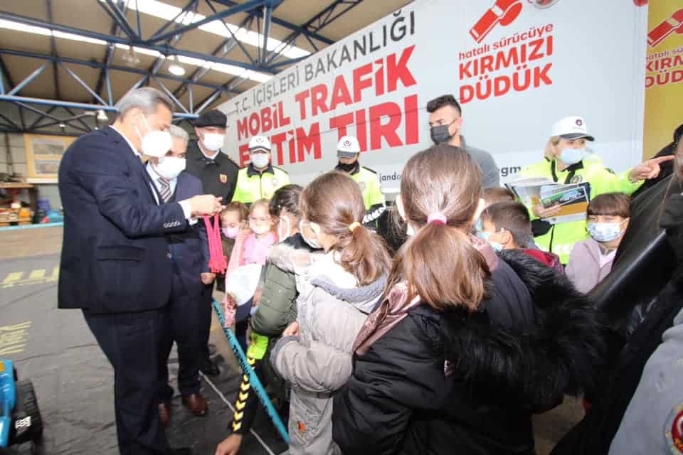 “Mobil Trafik Eğitim Tırı" Sinop'ta