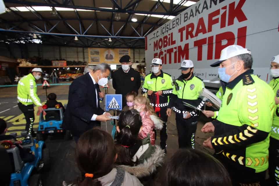 “Mobil Trafik Eğitim Tırı" Sinop'ta
