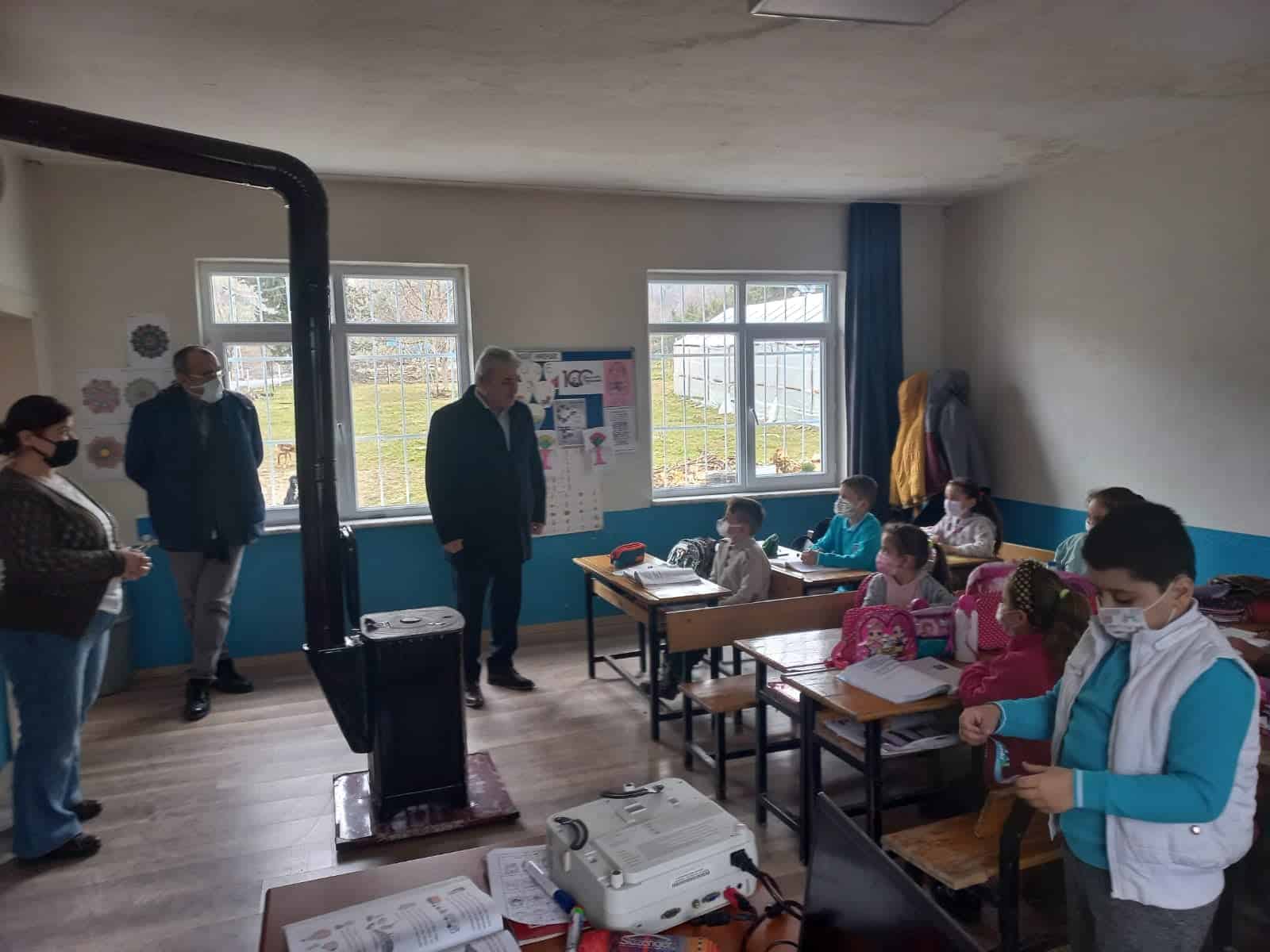 Başkan Kaya'dan Aşağıköy İlkokulu'na Ziyaret