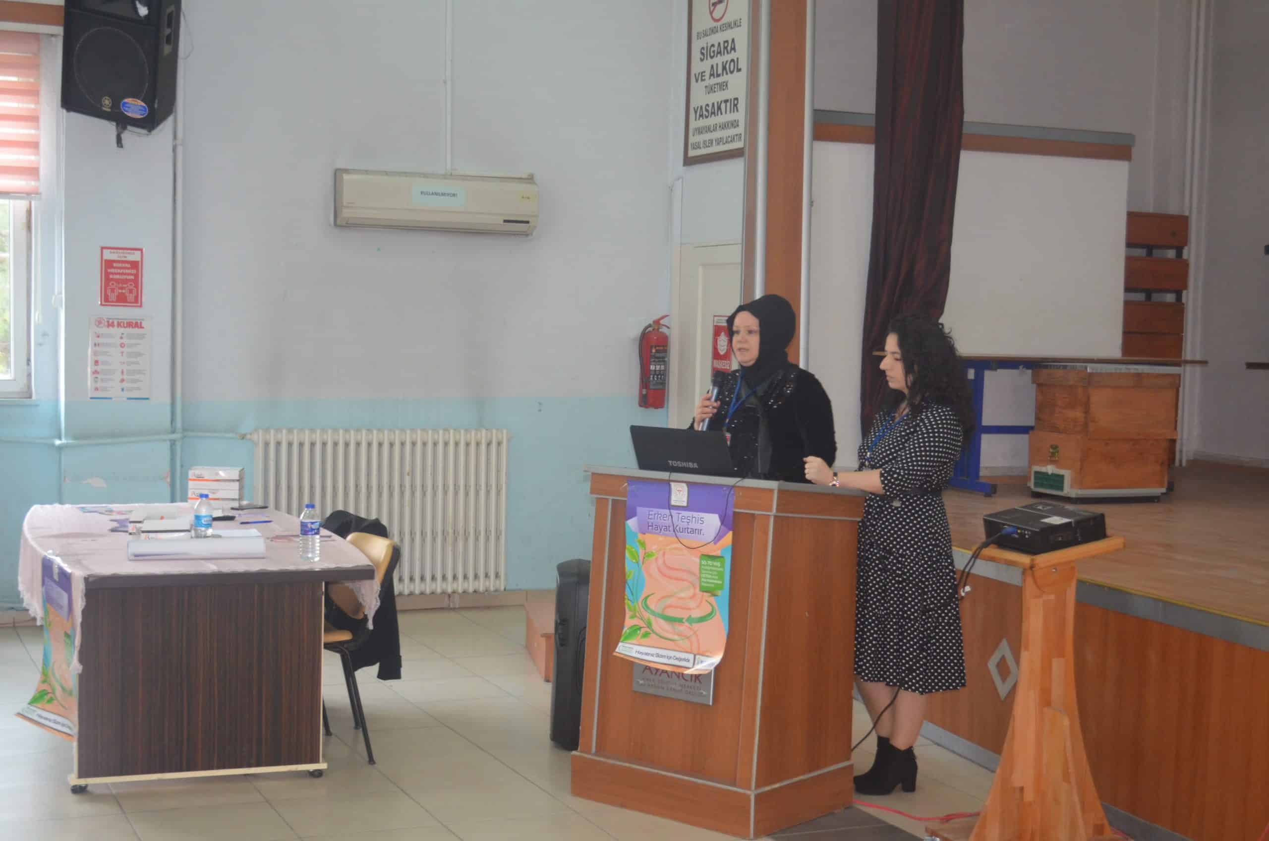 Ayancıklı Bayanlara Kanser ile İlgili Bilgilendirme Semineri Verildi