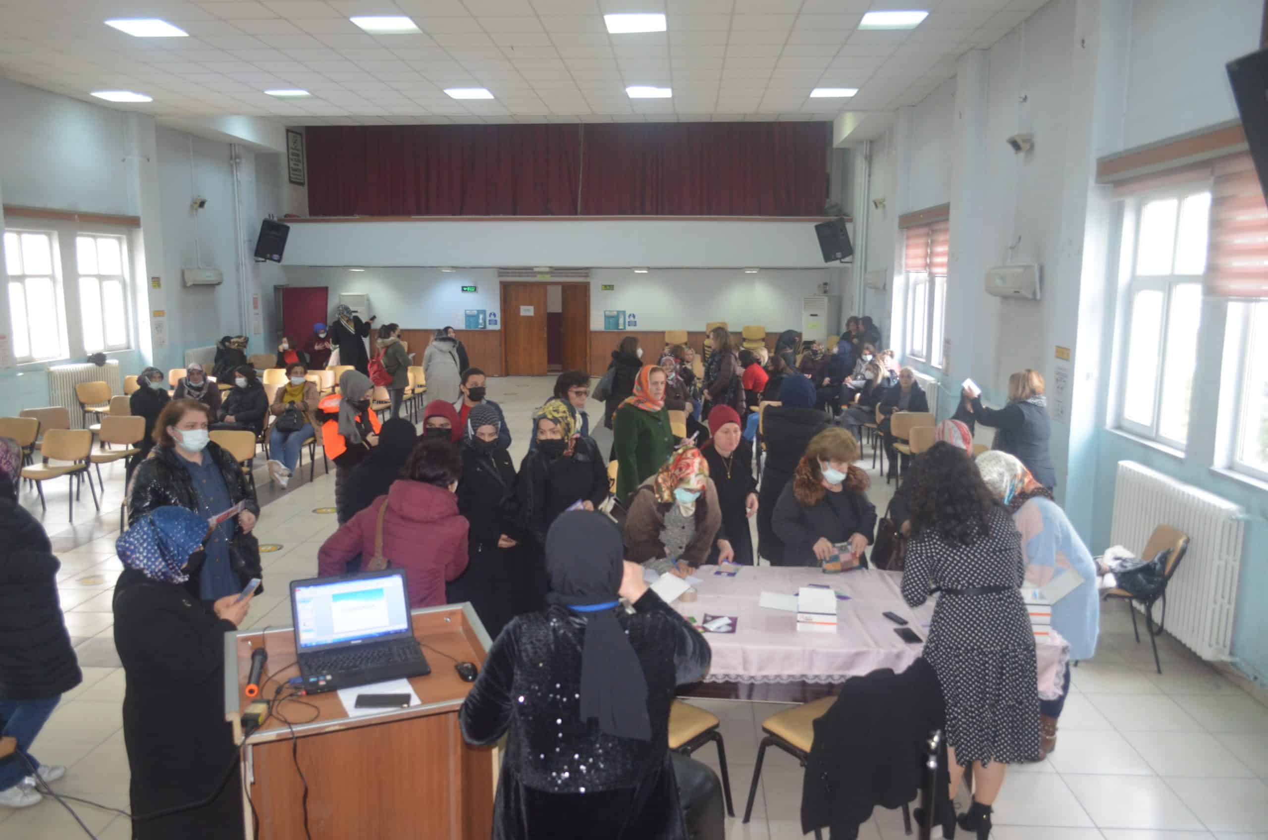 Ayancıklı Bayanlara Kanser ile İlgili Bilgilendirme Semineri Verildi