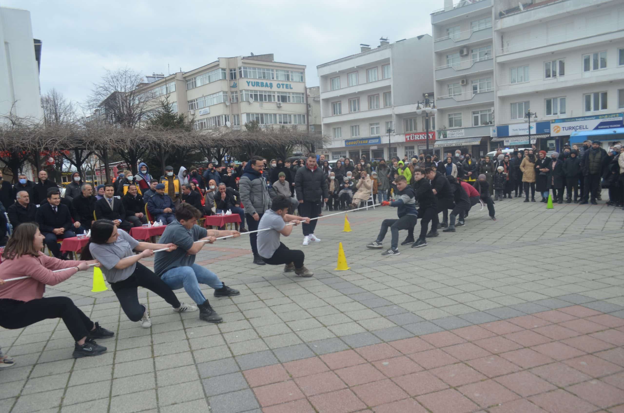 Ayancık'ta Nevruz ateşi yandı