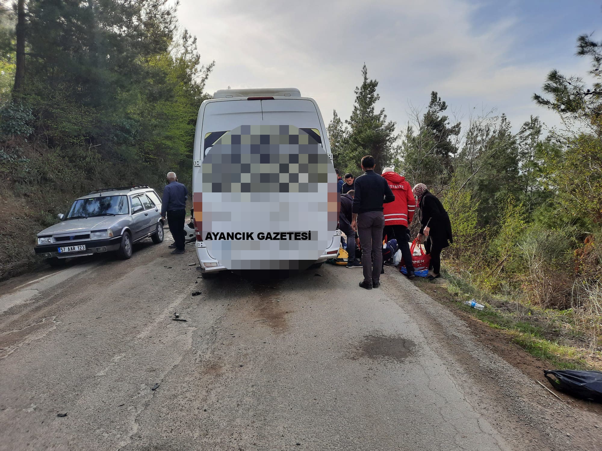 Ayancık Köyü'nde Kaza Şerit İhlaline Dikkat!